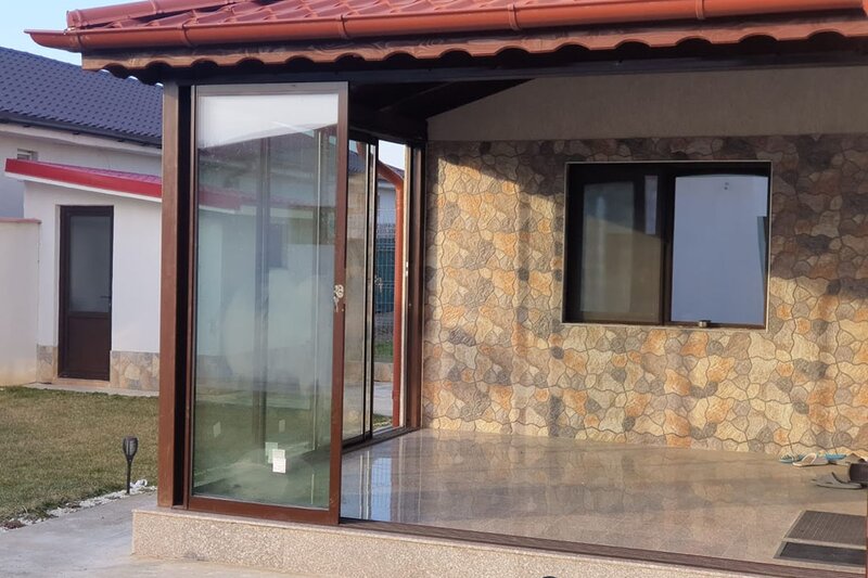 Transforma terasa intr-un spatiu confortabil, utilizabil tot anul
